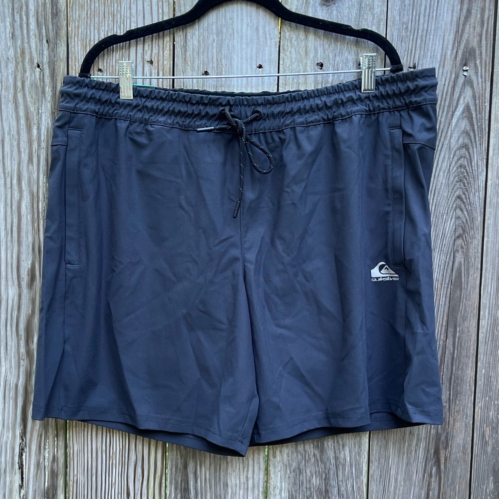 QUICKSILVER Black Dry Flight Shorts Men's XL NWT NEW